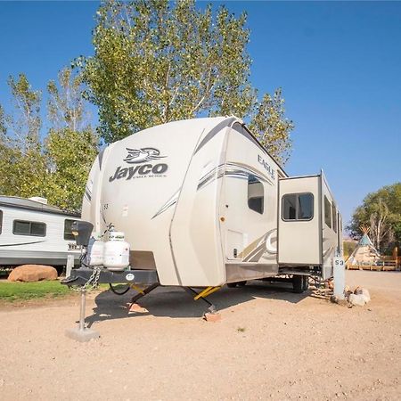 Outdoor Glamping Jayco Rv Ok35 Apartment Моуаб Екстериор снимка